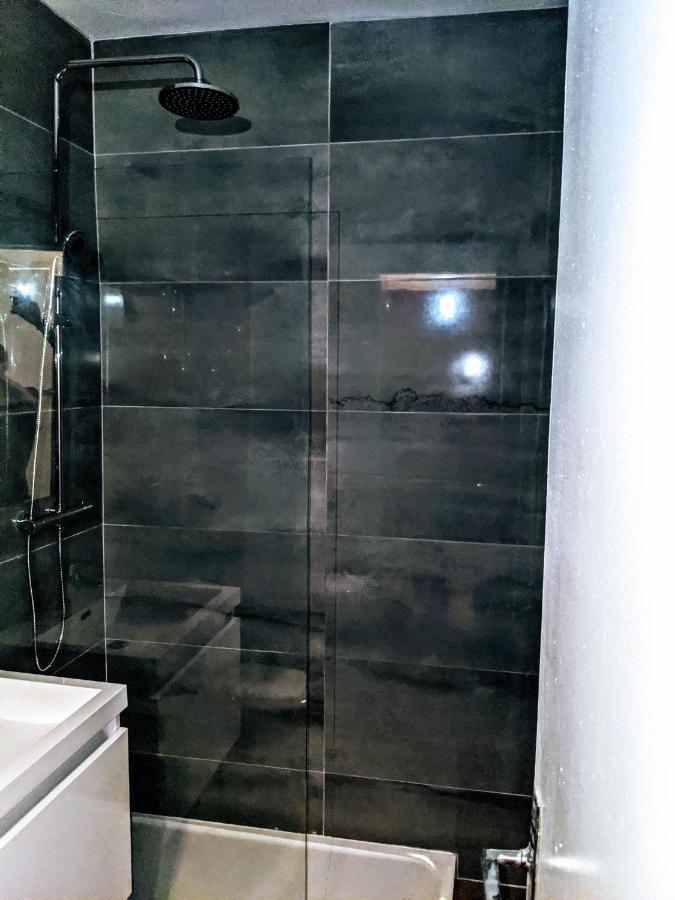 T1 Centre De Valence Apartment วาลองซ์ ภายนอก รูปภาพ